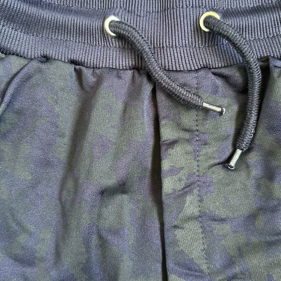 Tailored Recreation Premium (TR Premium) Camo Print Sweat Shorts - Picture 5 of 5